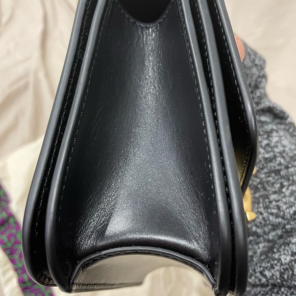 *SOLD* Tory Burch Logo Shoulder Bag Like NEW - Picture 11 of 12